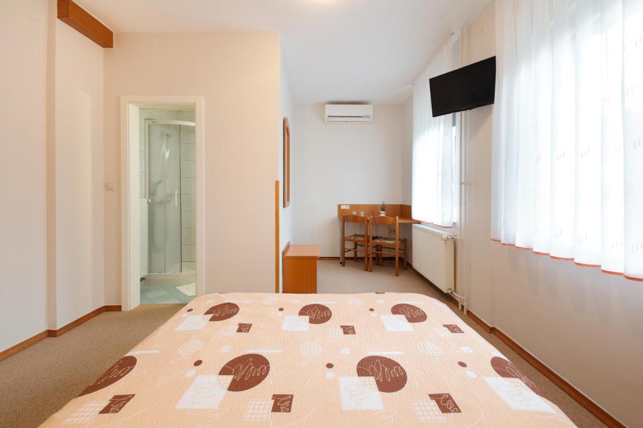 Rooms Sustersic リュブリャナ エクステリア 写真